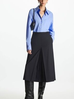 COS Pleated Wool Midi Skirt Size 38 in Navy A-Line Silhouette